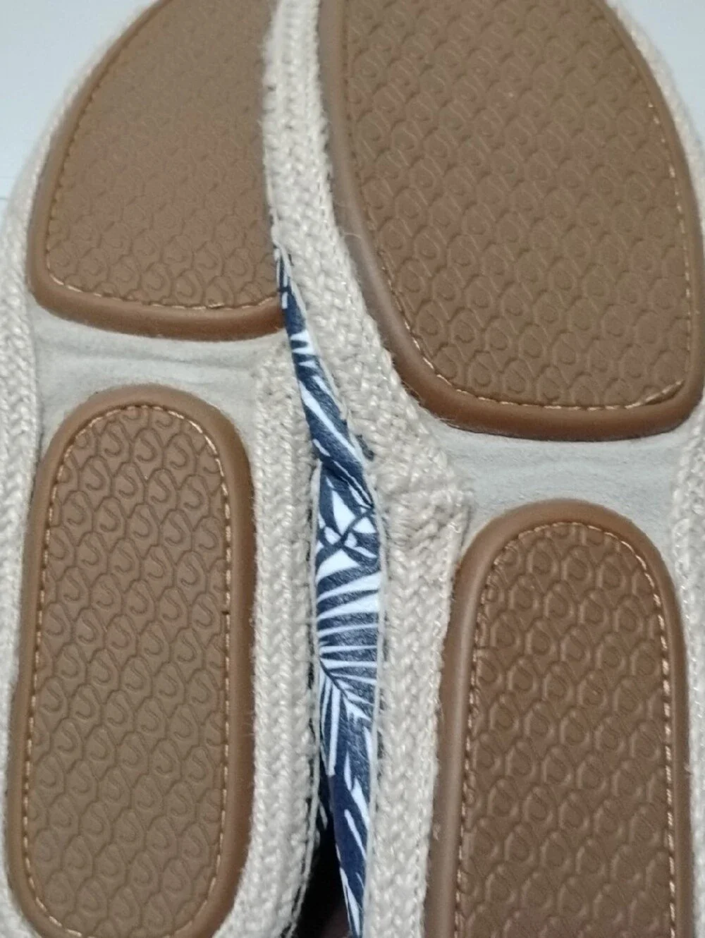 Yosi Samra Foldable Navy and White Palm-Print Espadrille Flats